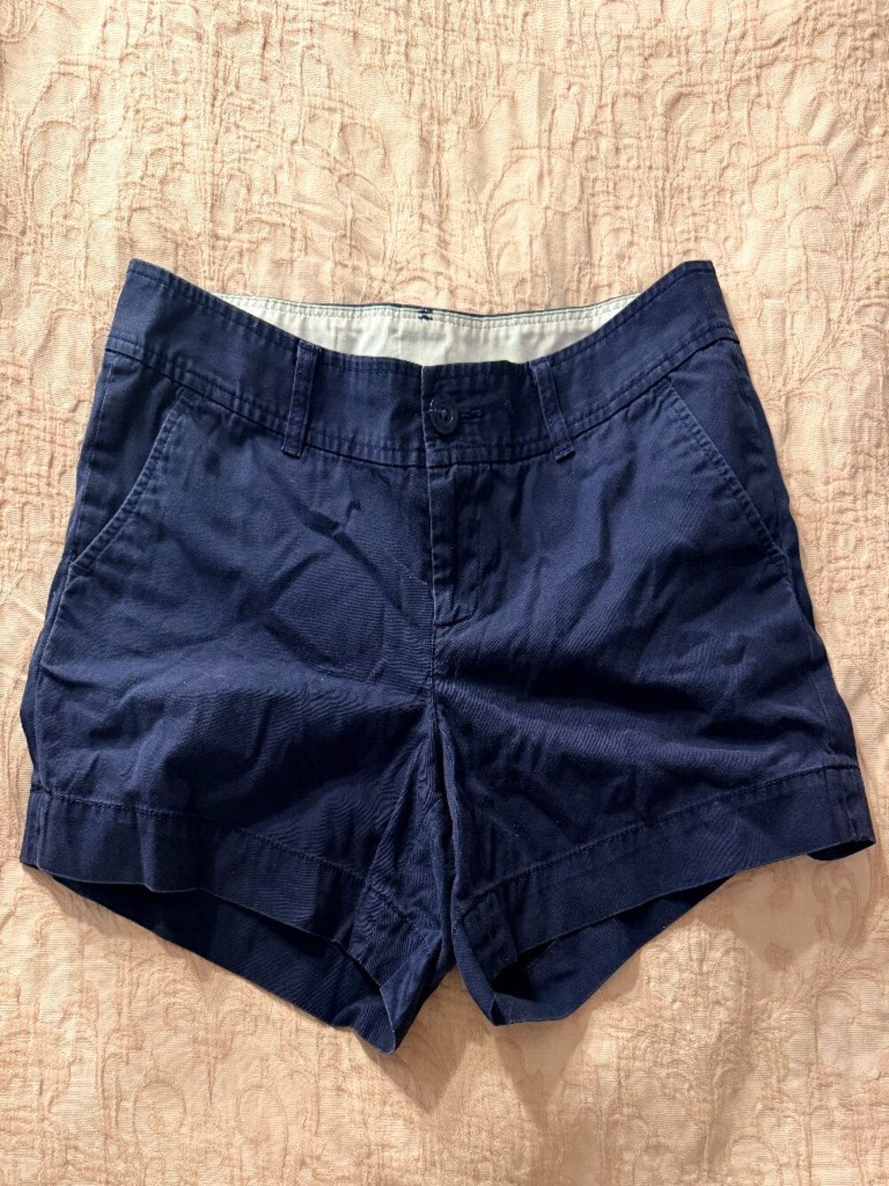 True Navy Lilly Pulitzer Callahan Shorts size 10